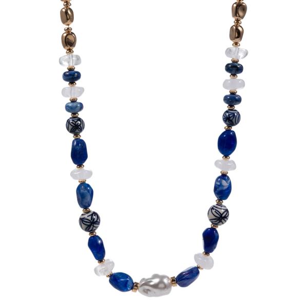 MIXED SHAPED RESIN AND CERAMIC BEADS SHORT NECKLACE