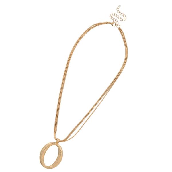 OVAL PENDANT METAL NECKLACE