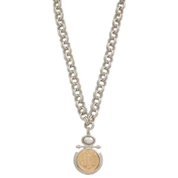 TWO TONE MEDALLION PEARL BEAD CIRCLE LINK LAYERED NECKLACE