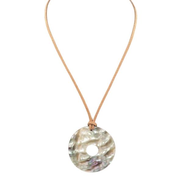 MOP ROUND PENDANT NECKLACE