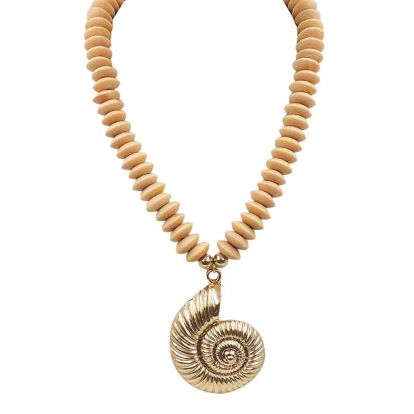 SHELL PENDANT WOODEN BEAD NECKLACE