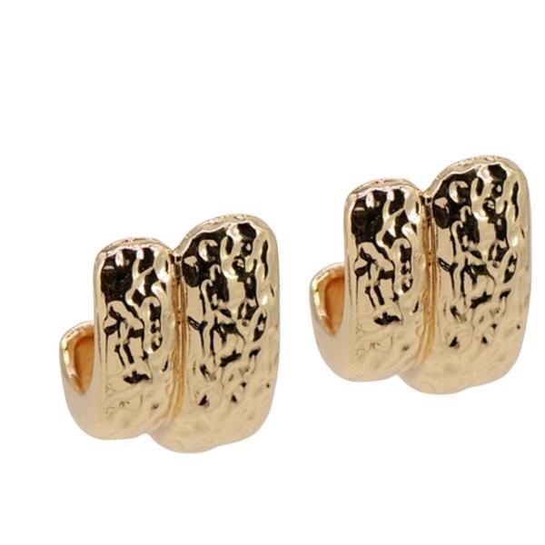 TEXTURED DOUBLE LAYER HOOP EARRINGS