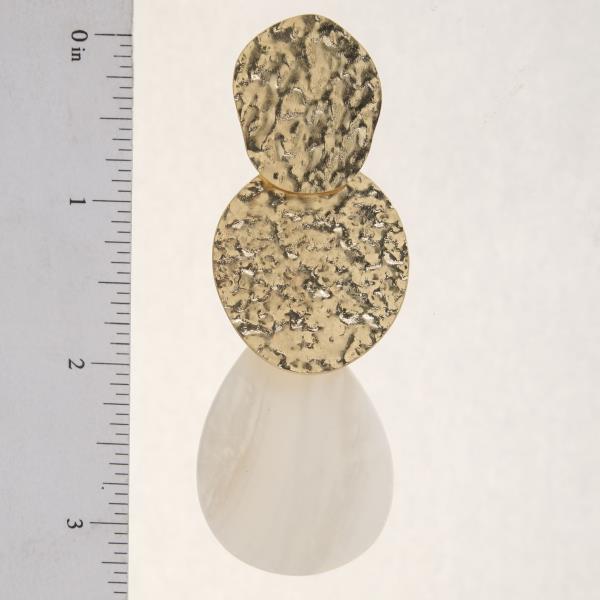 HAMMERED METAL ROUND MOTHER OF PEARL LINK DAGLE EARRING