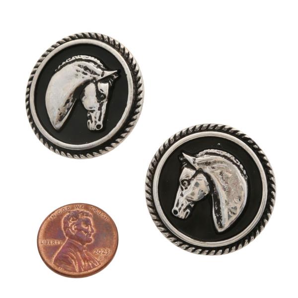 HORSE ROUND METAL EARRING