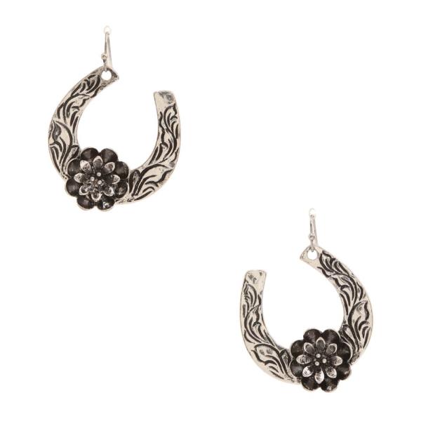 WESTERN HORSE METAL EARRING