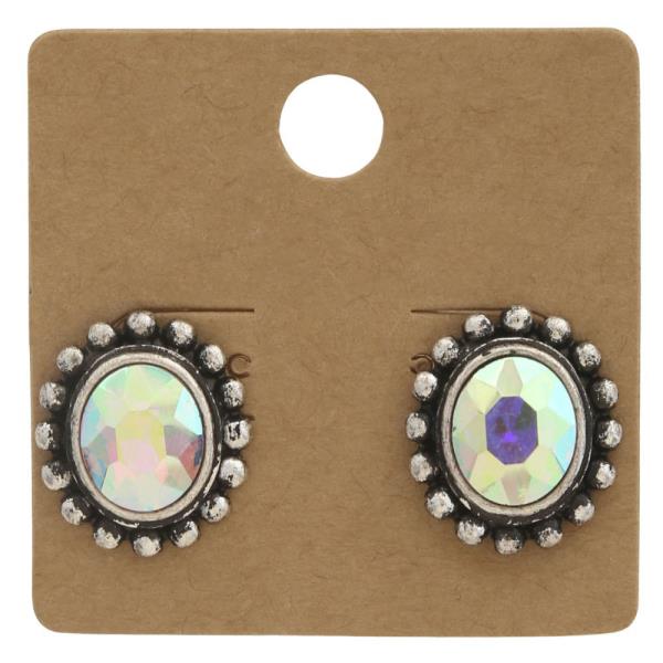RHINESTONE OVAL STUDDED EARRING