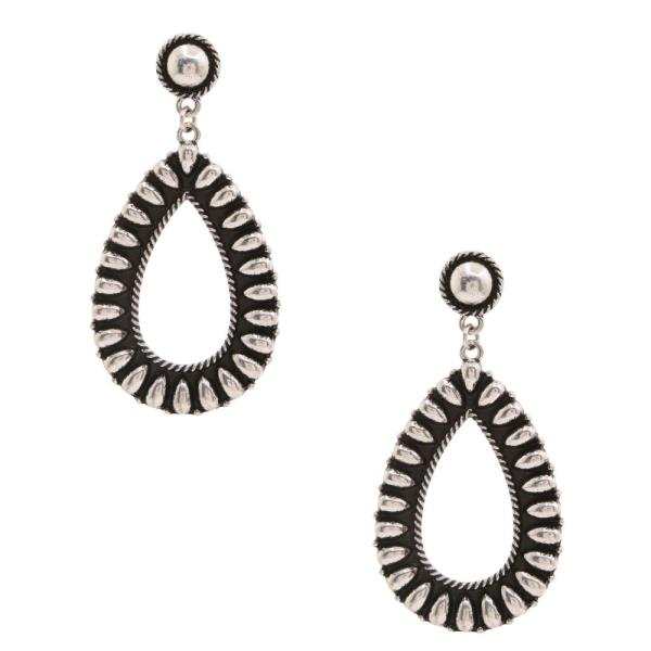 TEARDROP METAL DANGLE EARRING