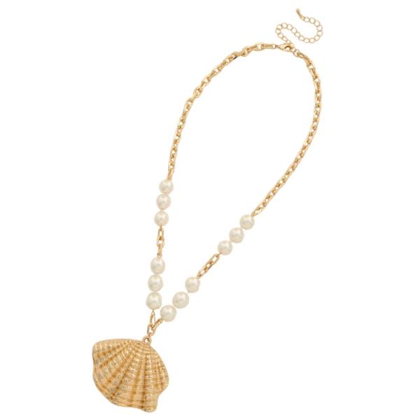 SEASHELL PENDANT PEARL BEAD NECKLACE