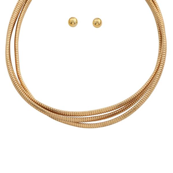 METAL LAYERED NECKLACE