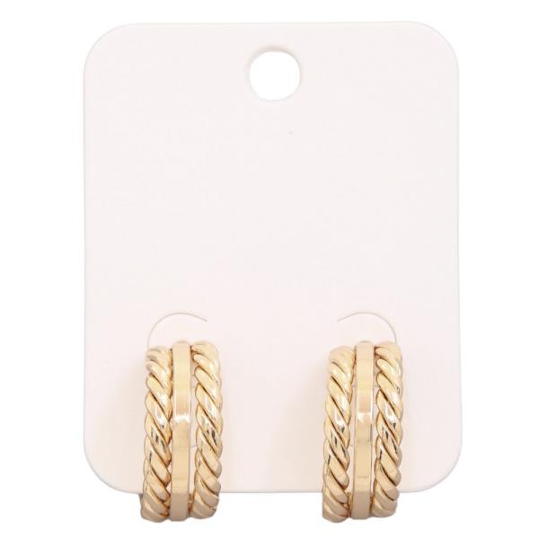 TRIPLE HOOP METAL EARRING