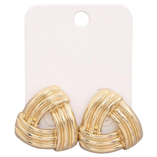 TRIANGLE SHAPE METAL EARRING
