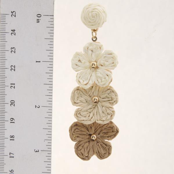 RAFFIA TRIPLE FLOWER DANGLE EARRING