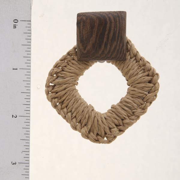 RAFFIA WOODEN SQUARE SHAPE EARRING