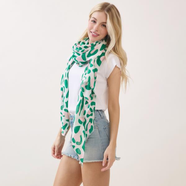 LEOPARD PRINT SCARF