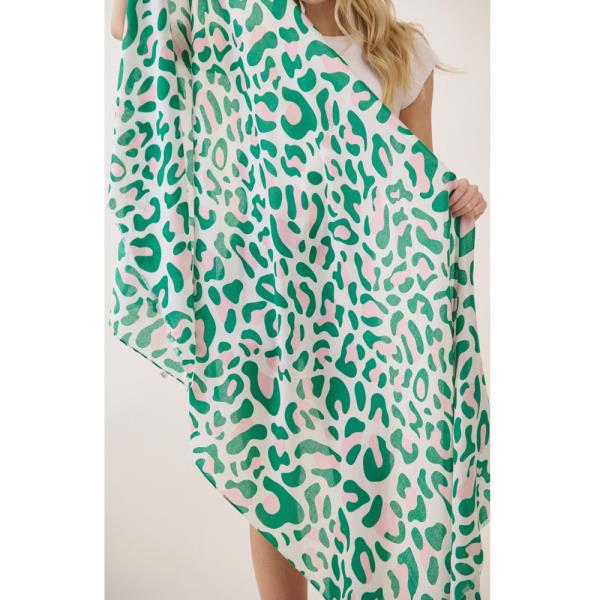 LEOPARD PRINT SCARF