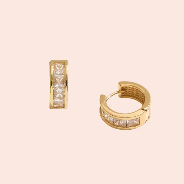 14K GOLD DIPPED PRINCESS CUT CHANNEL HUGGIE HOOP EARRING