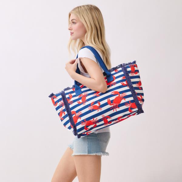 CRAB STRIPE FRINGE TOTE BAG