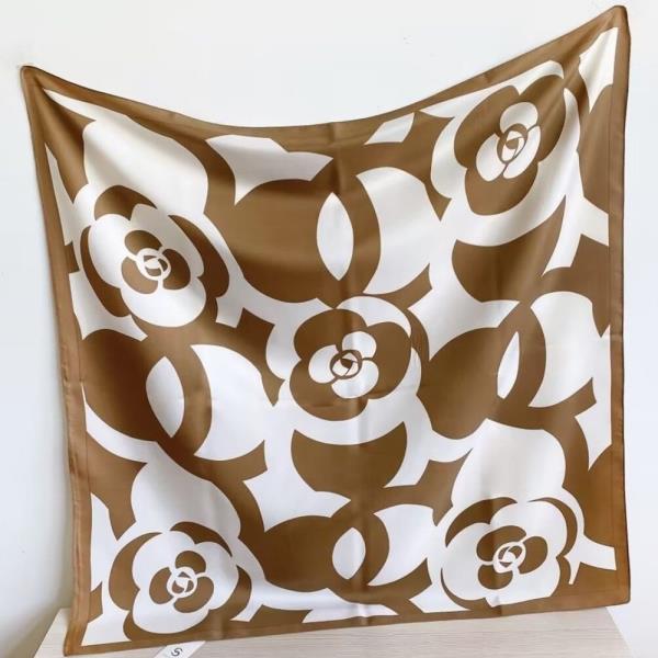 FLOWER SILKY BANDANA SQUARE NECK SCARF