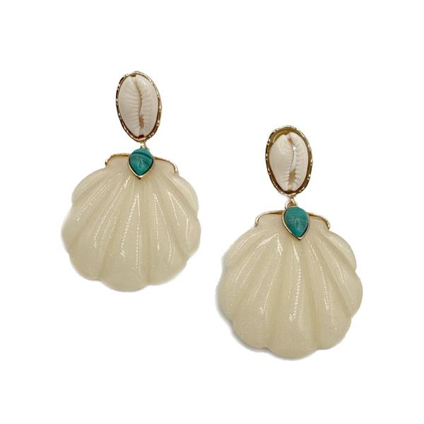 IVORY REWSIN SCALLOP STATEMENT EARRING