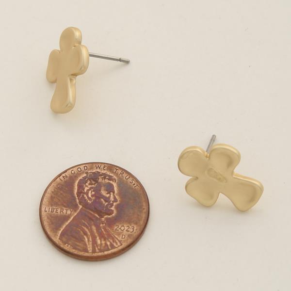 CROSS SHAPED BRASS EARRING