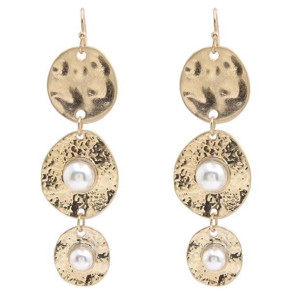 ROUND METAL PEARL EARRING