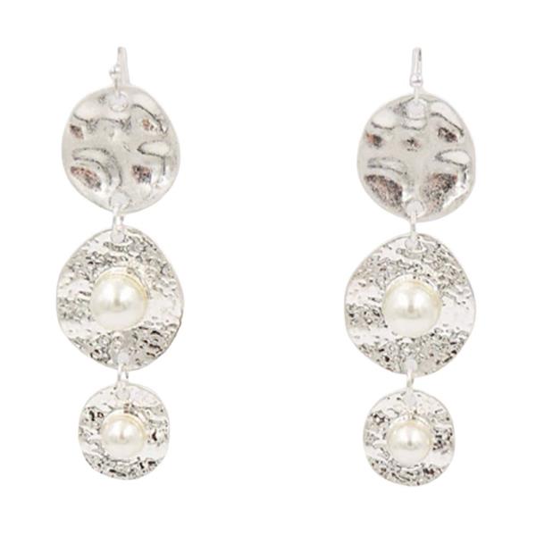 ROUND METAL PEARL EARRING