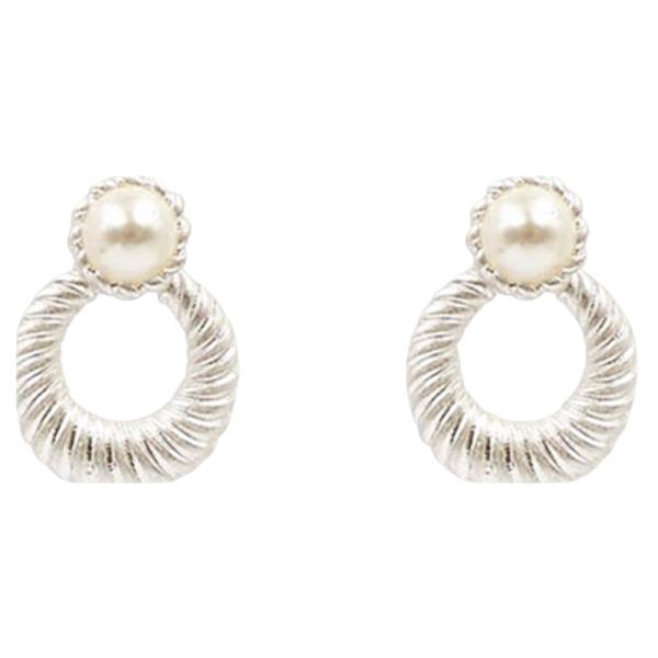 OPEN ROUND PEARL METAL EARRING