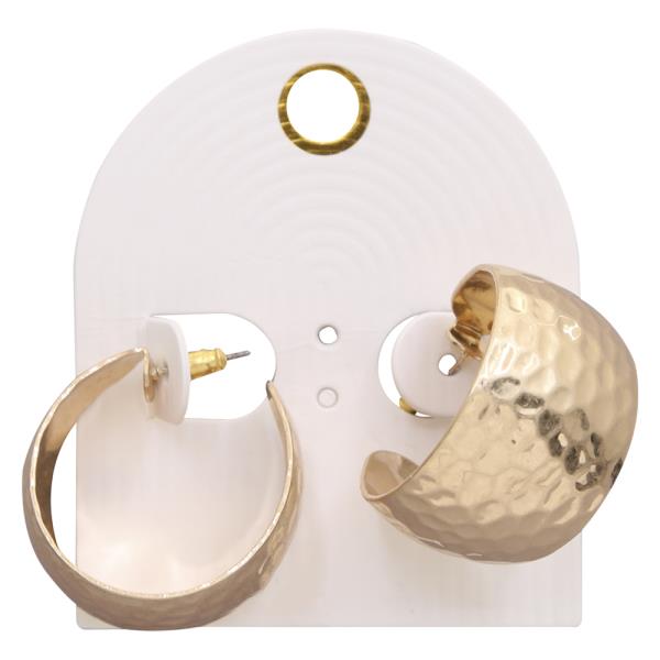 TEXTURED METAL EARRING