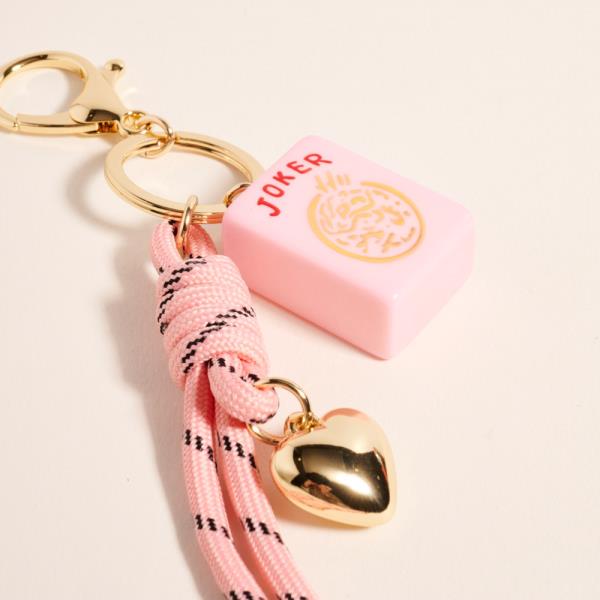 DROP WHT MAHJONG W/ PUFFY HEART AND GREEN CORD KEYCHAIN