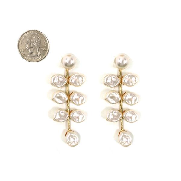 METAL PEARL EARRINGS
