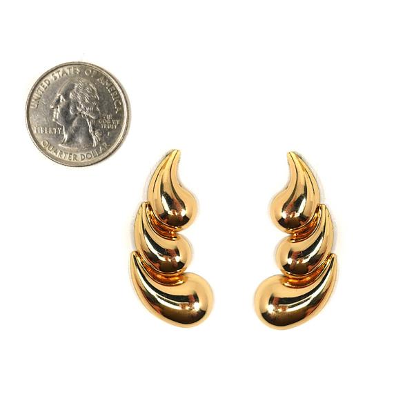 METAL WATER DROPS POST EARRINGS