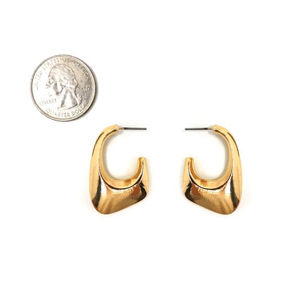 METAL POST HOOP EARRINGS