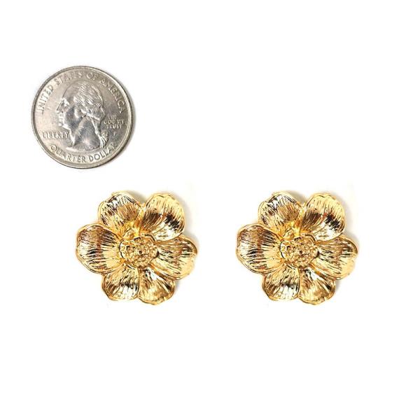 METAL FLOWER SHAPE POST EARRING