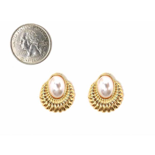 METAL WITH PEARL POST EARRINGS