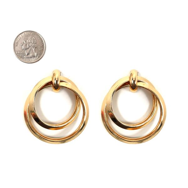LAYERED ROUND SHAPE HOOP EARRINGS