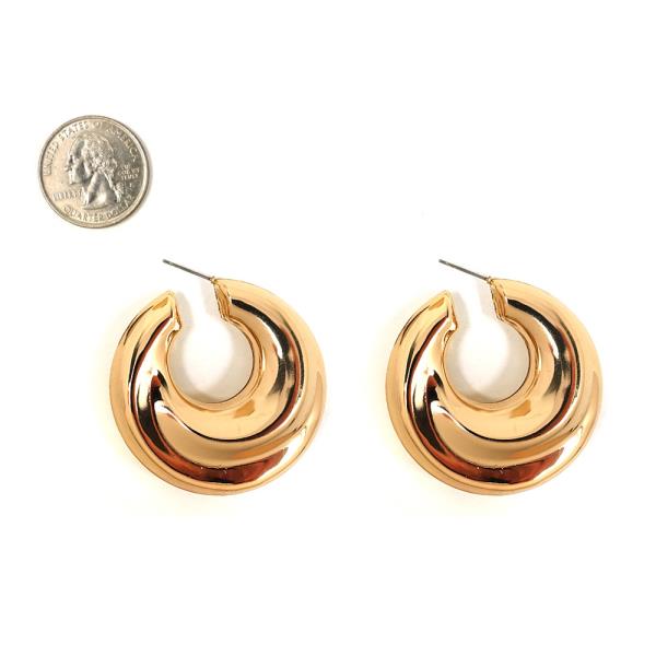 METAL ROUND POST EARRINGS