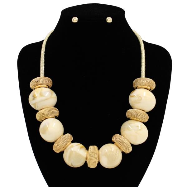 RESIN METAL ROUND BEAD NECKLACE