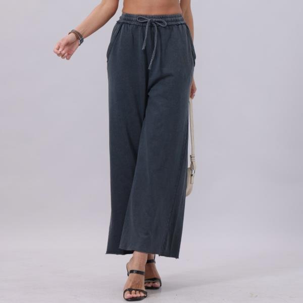 DISTRESSED WIDE-LEG SWEATPANTS