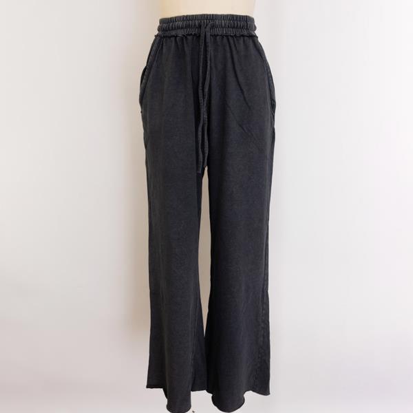 DISTRESSED WIDE-LEG SWEATPANTS