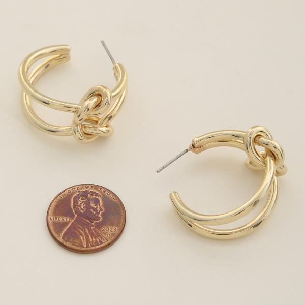 KNOT OPEN HOOP EARRING