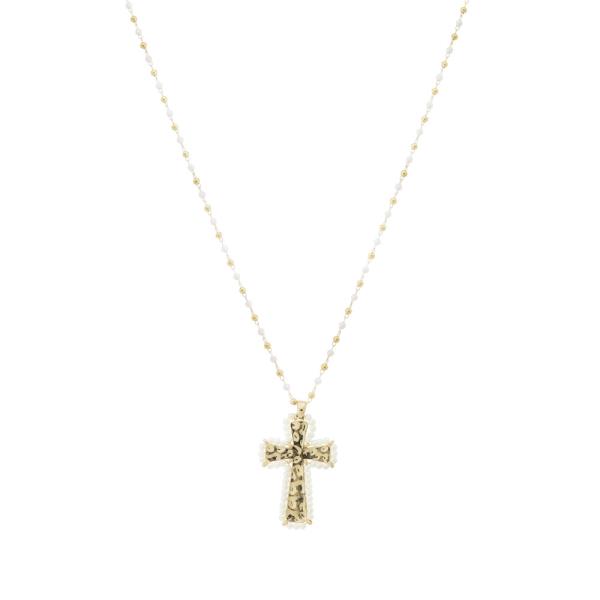 METAL CROSS PENDANT WITH PEARL NECKLACE