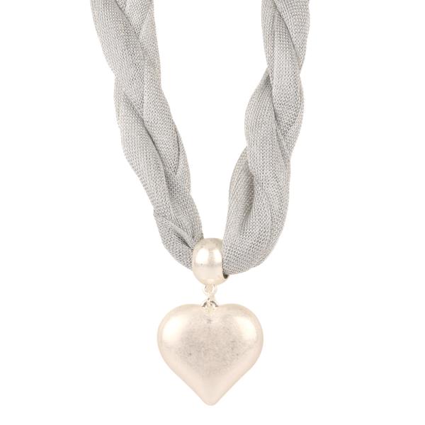 CHAIN LIKE FABRIC HEART PENDANT NECKLACE