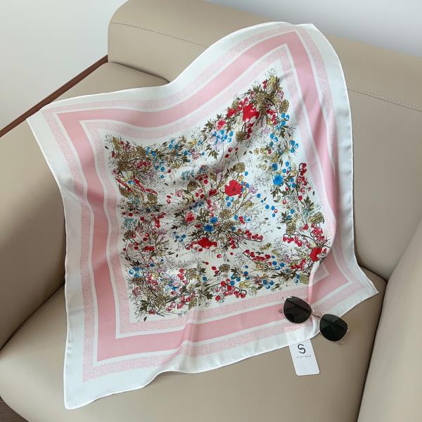 FLOWER SILKY BANDANA SQUARE NECK SCARF
