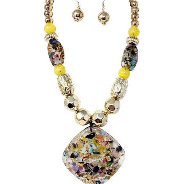 MULTI BEAD STONE PENDANT STATEMENT NECKLACE EARRING SET