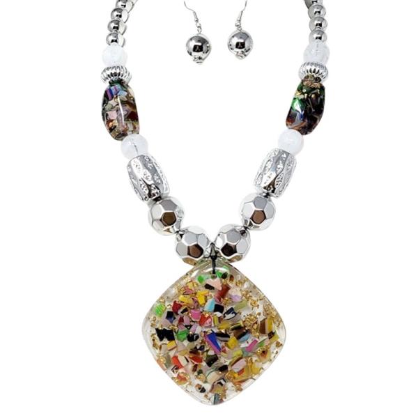 MULTI BEAD STONE PENDANT STATEMENT NECKLACE EARRING SET