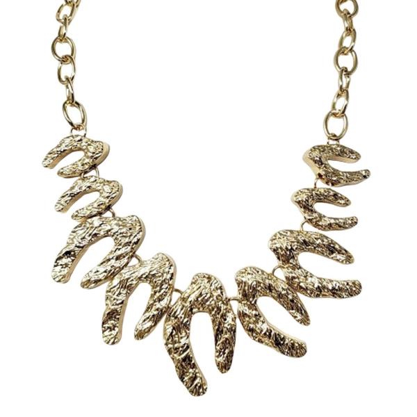 METAL CLUSTER STATEMENT NECKLACE EARRING SET