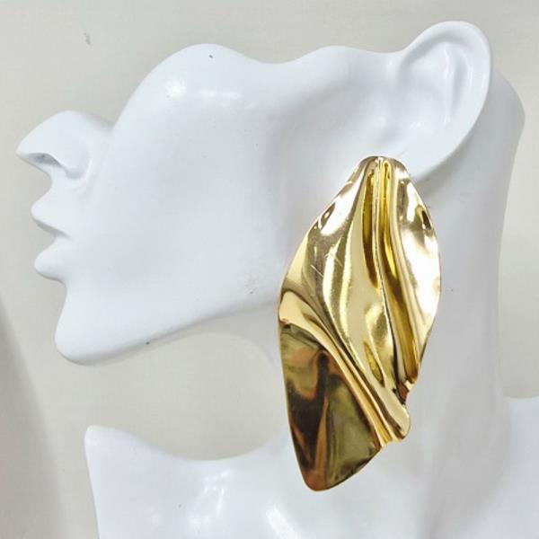 METAL CURVED PLATE STATEMENT EARRING