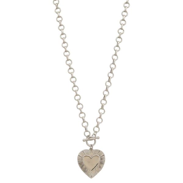 METAL ENGRAVED HEART PENDANT NECKLACE