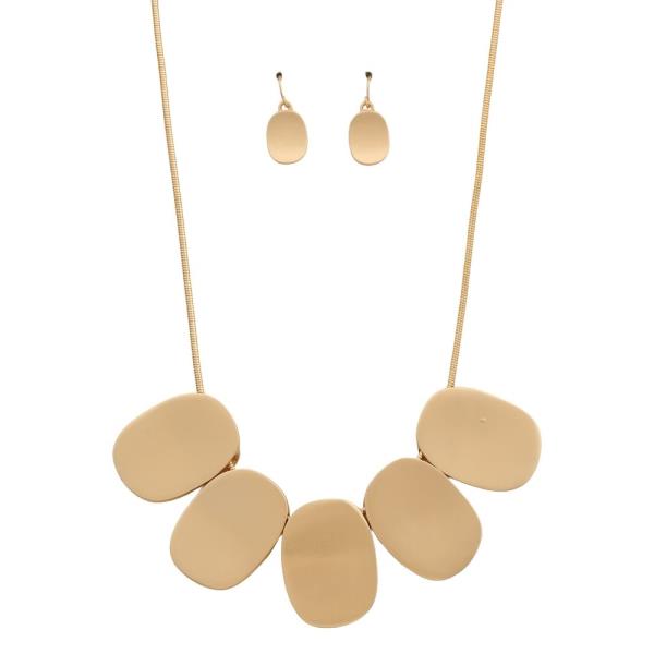 METAL DISC STATEMENT NECKLACE EARRING SET