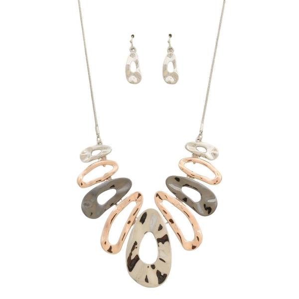 METAL ABSTRACT DISC STATEMENT NECKLACE EARRING SET